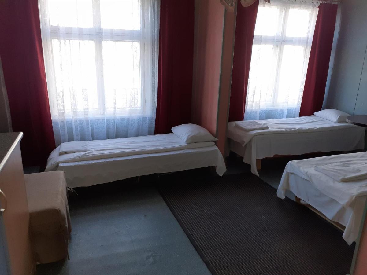 Budget Hostel Parnu Luaran gambar